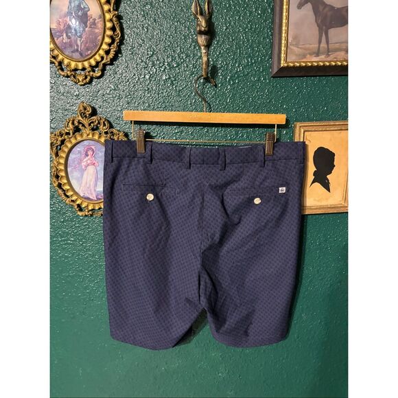 Peter Millar Shorts Mens 34 Navy 9" Inseam Skull Print Performance Golf Chino - Picture 2 of 4